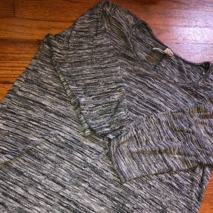 A faded glory, mid sleeve, grey shirt